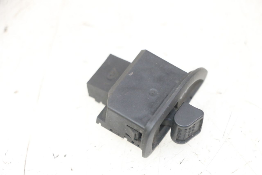 photo de TURN SIGNAL SWITCH PIAGGIO IE MP3 YOURBAN 300 (2011 - 2016) - Component detail