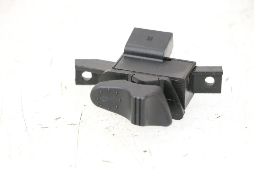 photo de TURN SIGNAL SWITCH PIAGGIO LXV 4T 50 (2009 - 2013) - Main view