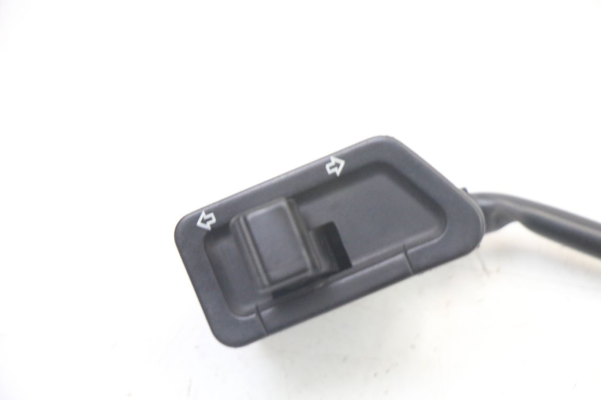 photo de TURN SIGNAL SWITCH MBK OVETTO ONE 2T 50 (2013 - 2017) - Component detail