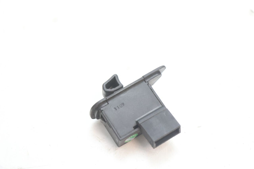photo de TURN SIGNAL SWITCH PIAGGIO MP3 LT 300 (2010 - 2016) - Zoom on usage condition