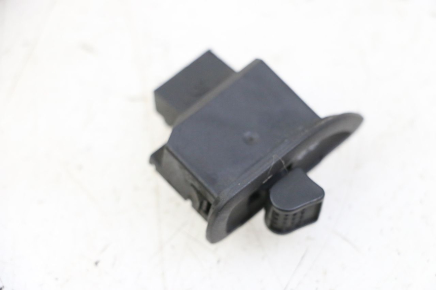 photo de TURN SIGNAL SWITCH PIAGGIO MP3 500 (2014 - 2017) - Zoom on usage condition