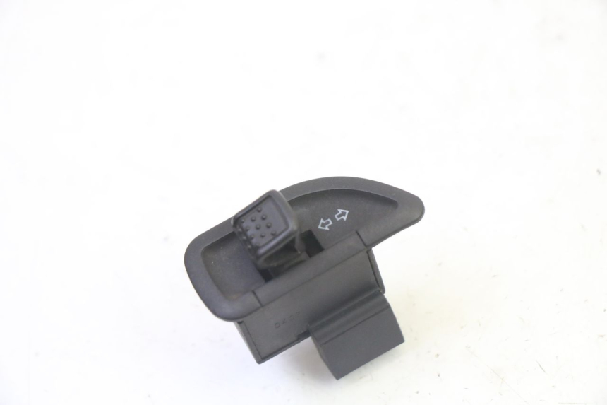 photo de TURN SIGNAL SWITCH PIAGGIO MP3 125 (2006 - 2014) - Main view