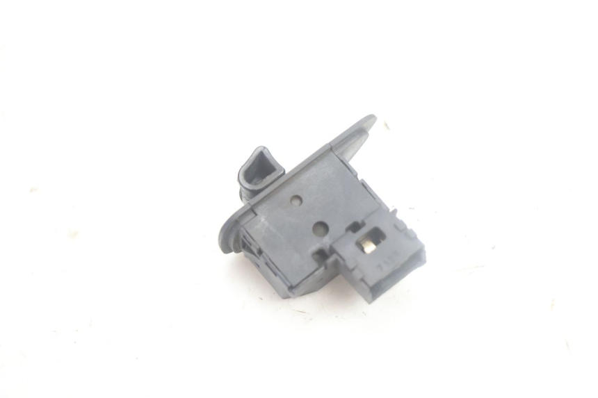 photo de TURN SIGNAL SWITCH PIAGGIO MP3 500 (2016 - 2018) - Zoom on usage condition