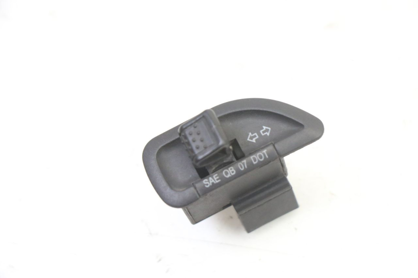photo de TURN SIGNAL SWITCH PIAGGIO NRG POWER PUREJET 50 (2018 - 2021) - Main view
