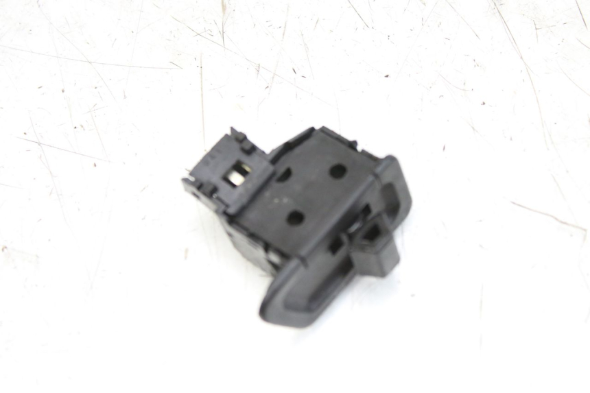 photo de TURN SIGNAL SWITCH SYM ORBIT 2 4T 50 (2018 - 2022) - Component detail