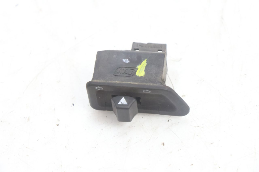 photo de TURN SIGNAL SWITCH SYM ORBIT 2 4T 50 (2008 - 2017) - Component detail