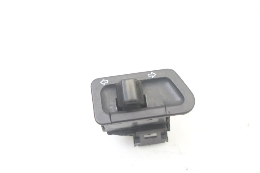 photo de TURN SIGNAL SWITCH SYM ORBIT III 3 4T 50 (2021 - 2025) - Component detail