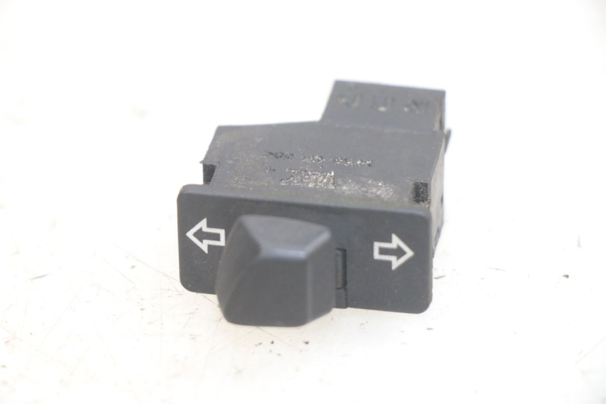 photo de TURN SIGNAL SWITCH HONDA PCX (JF28) 125 (2009 - 2011) - Main view