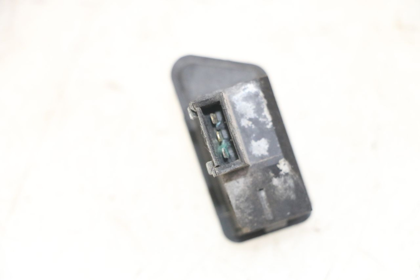 photo de TURN SIGNAL SWITCH APRILIA RALLY AC 50 (1995 - 2004) - Zoom on usage condition