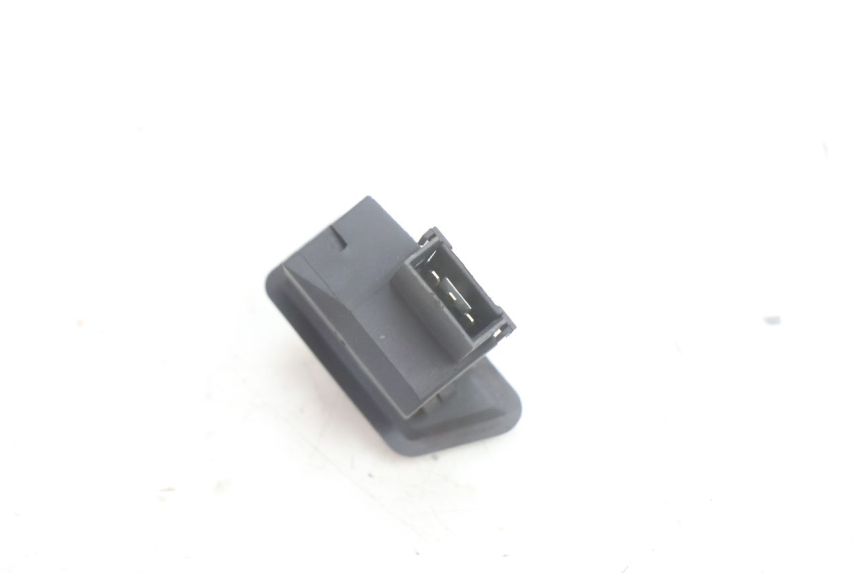 photo de TURN SIGNAL SWITCH JM MOTORS SANTANA EVO 50 (2024 - 2026) - Alternative perspective