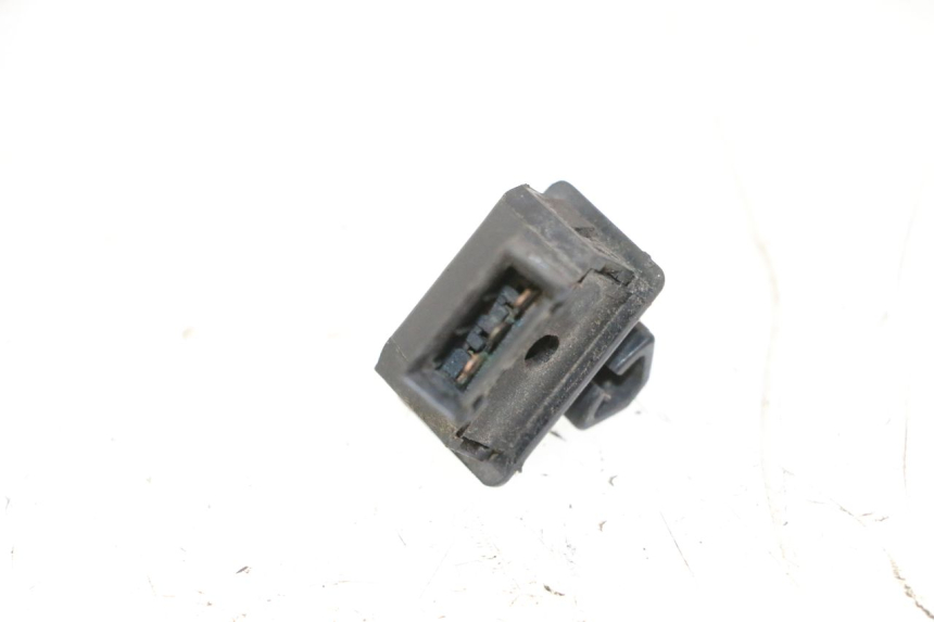 photo de TURN SIGNAL SWITCH PEUGEOT SPEEDAKE 50 (1995 - 1997) - Zoom on usage condition