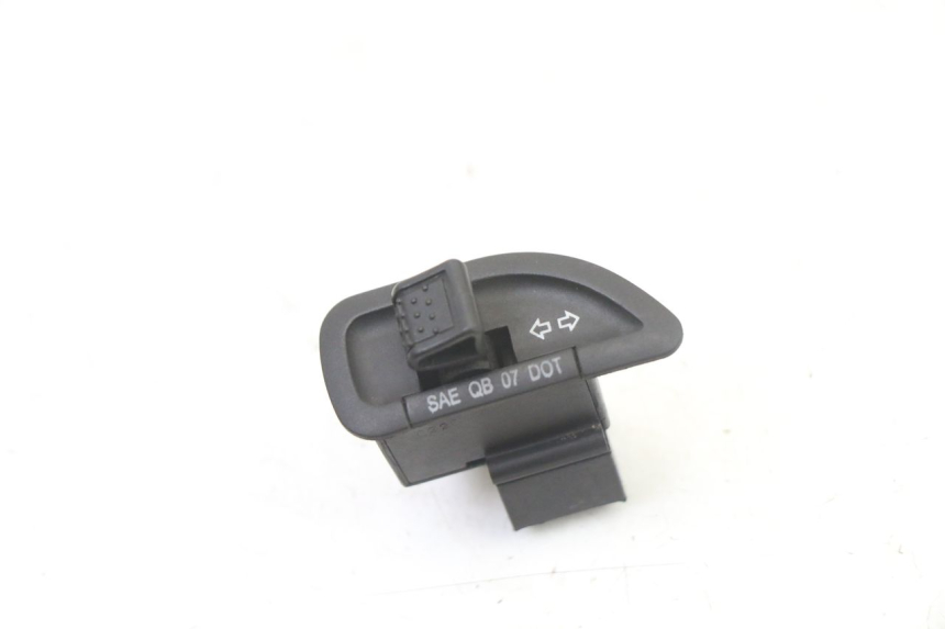 photo de TURN SIGNAL SWITCH APRILIA SR 2T 50 (2018 - 2022) - Main view