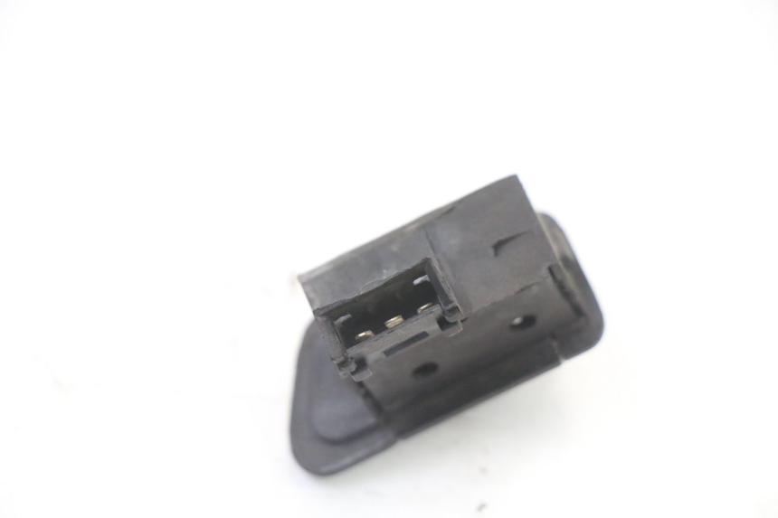 photo de TURN SIGNAL SWITCH SYM FIDDLE 3 III 125 (2014 - 2020) - Technical close-up