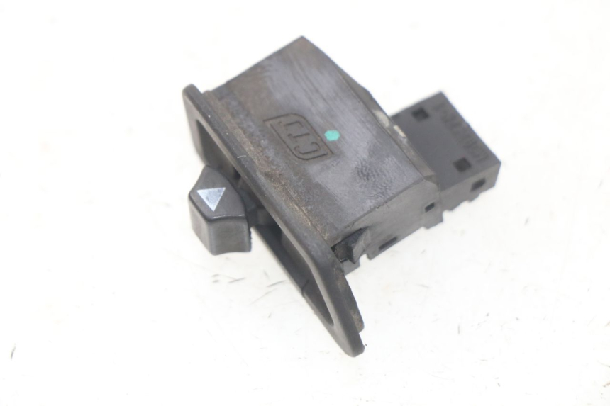 photo de TURN SIGNAL SWITCH SYM SYMPHONY 50 (2009 - 2015) - Zoom on usage condition