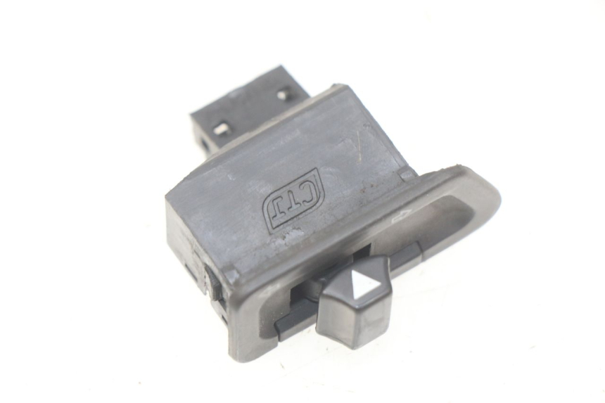 photo de TURN SIGNAL SWITCH PEUGEOT TWEET 4T 50 (2018 - 2022) - Component detail