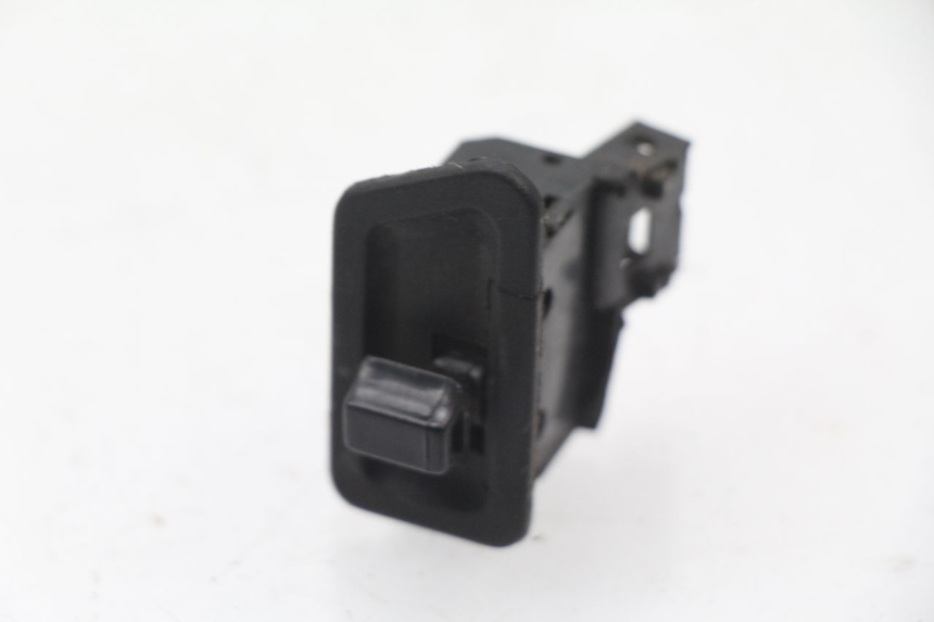 photo de TURN SIGNAL SWITCH REVATTO URBA GT 125 (2007 - 2017) - Component detail