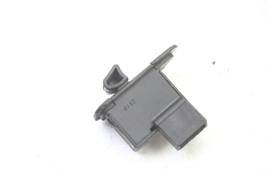 photo de TURN SIGNAL SWITCH PEUGEOT VIVACITY 50 (2004 - 2009) - Zoom on usage condition