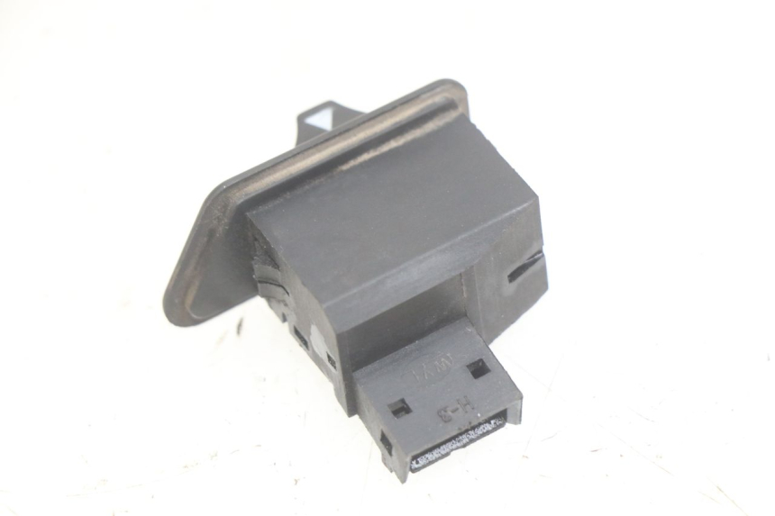 photo de TURN SIGNAL SWITCH YIYING YY125T 125 (2006 - 2014) - Zoom on usage condition