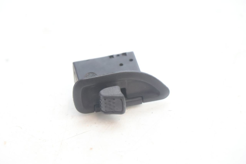 photo de TURN SIGNAL SWITCH PIAGGIO ZIP 4T 50 (2006 - 2017) - Component detail