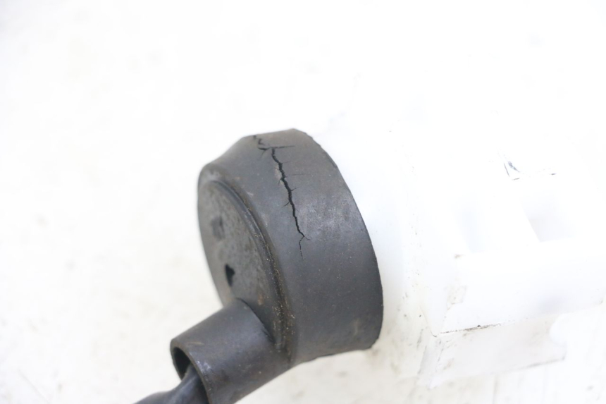 photo de IGNITION SWITCH CONTROL SYM CROX 4T 50 (2016 - 2023) - Zoom on usage condition