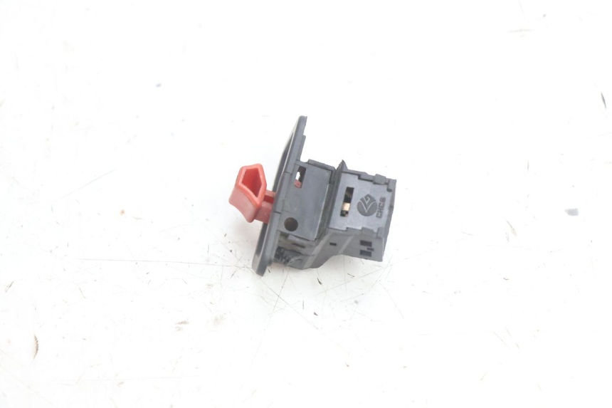 photo de SWITCH ON OFF JM MOTORS SANTANA EVO 50 (2024 - 2026) - Alternative perspective