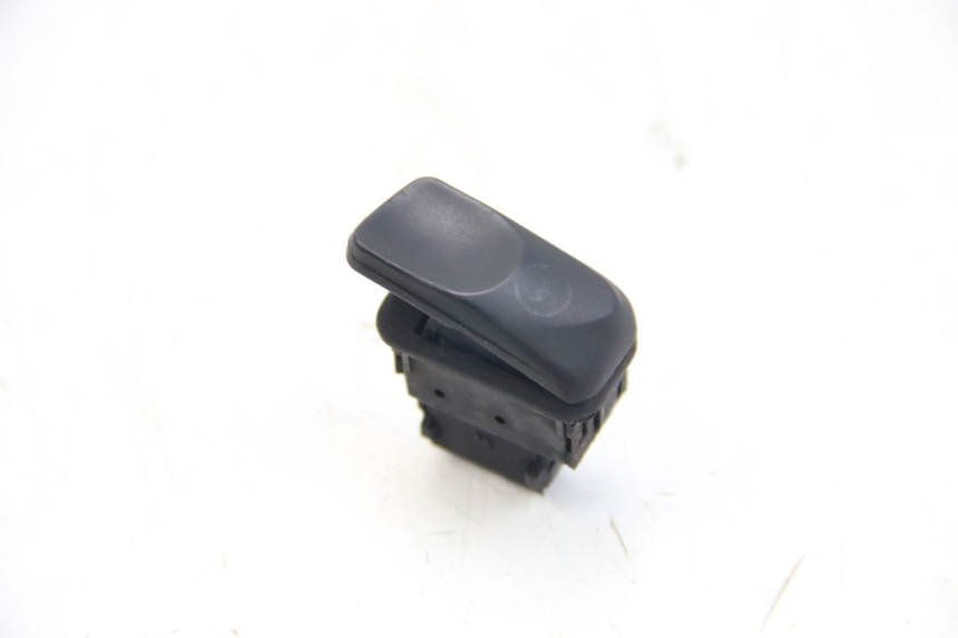 photo de STARTER SWITCH PIAGGIO BEVERLY 125 (2010 - 2015) - Main view