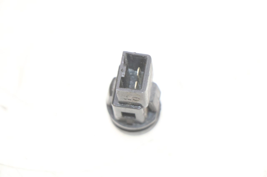 photo de STARTER SWITCH PIAGGIO FLY 2T 50 (2004 - 2017) - Zoom on usage condition