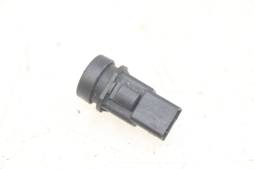photo de STARTER SWITCH PIAGGIO FLY 4T 50 (2013 - 2017) - Zoom on usage condition