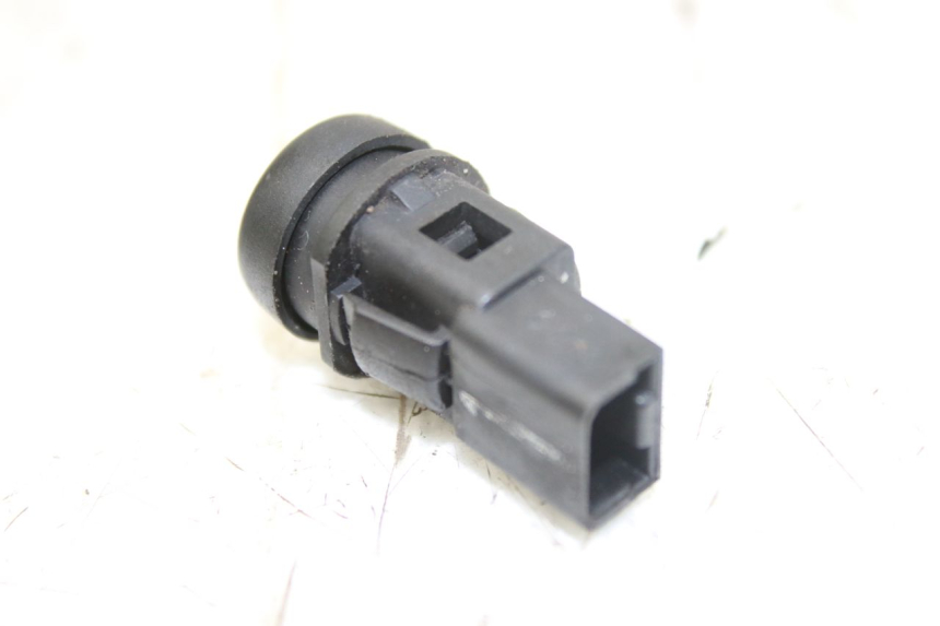 photo de STARTER SWITCH PIAGGIO LIBERTY 4T 50 (2004 - 2008) - Component detail