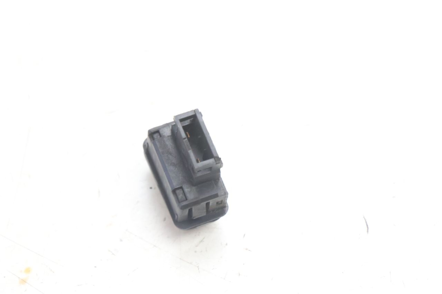 photo de STARTER PIAGGIO LIBERTY IGET 4T 50 (2021 - 2025) - Alternative perspective