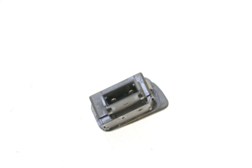 photo de STARTER PIAGGIO MP3 125 (2006 - 2014) - Alternative perspective