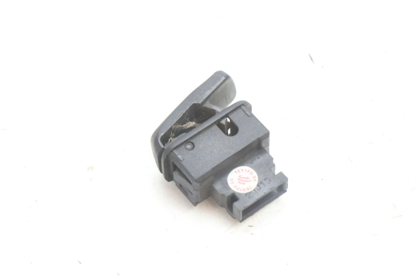 photo de STARTER SWITCH PIAGGIO NEW TYPHOON 50 (2018 - 2021) - Zoom on usage condition
