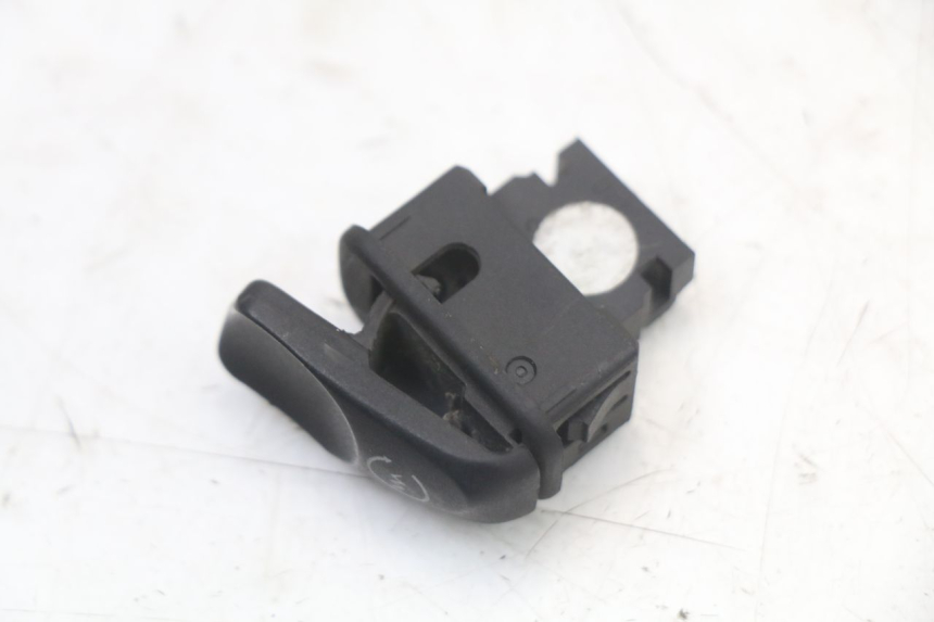 photo de STARTER SWITCH PIAGGIO VESPA LX 2T 50 (2005 - 2013) - Zoom on usage condition