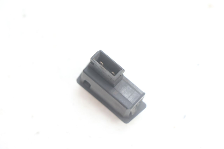 photo de STARTER SWITCH YAMAHA XMAX X-MAX 125 (2006 - 2009) - Alternative perspective