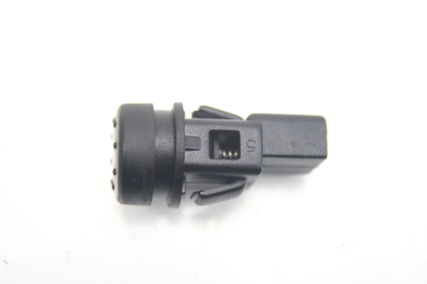 photo de STARTER SWITCH PIAGGIO X9 EVOLUTION 125 (2003 - 2007) - Zoom on usage condition