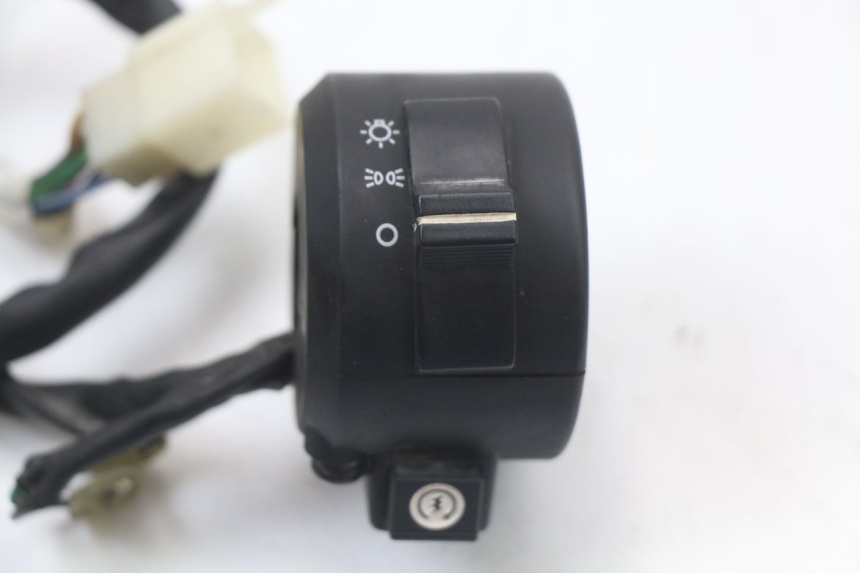 photo de RIGHT SWITCH DAELIM A-FOUR 2T 50 (2005 - 2012) - Component detail