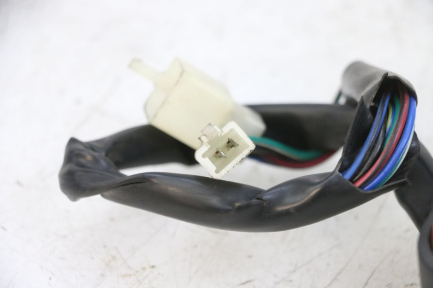 photo de RIGHT SWITCH ADIVA AD3 300 (2014 - 2020) - Fixing points details