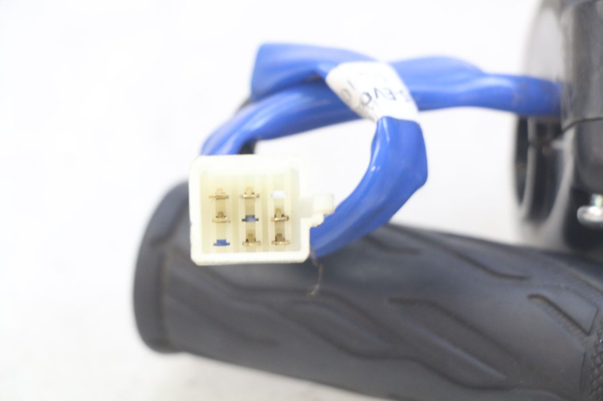 photo de RIGHT HANDLEBAR SWITCH KYMCO AGILITY 16+ 4T 50 (2018 - 2023) - Product overview