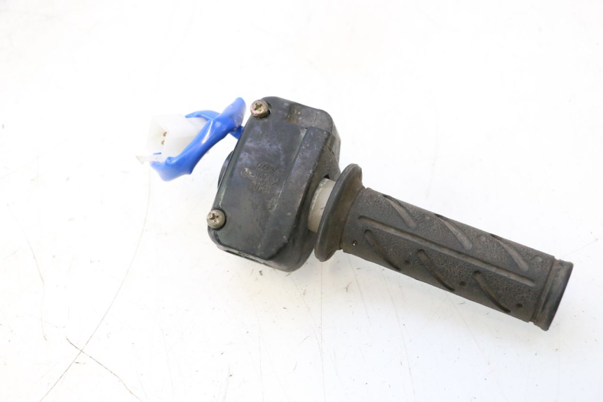 photo de RIGHT SWITCH KYMCO AGILITY 4T 10" 50 (2005 - 2018) - Component detail