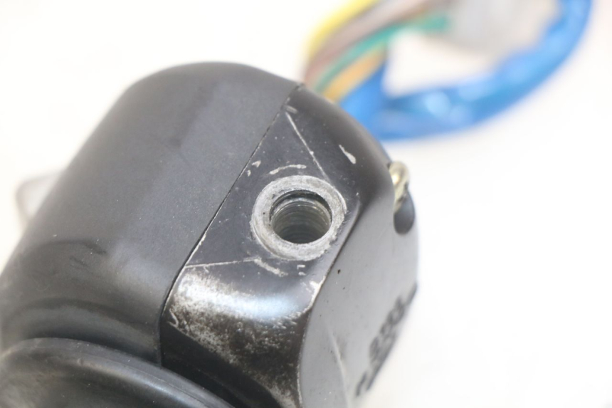 photo de RIGHT HANDLEBAR SWITCH KYMCO AGILITY 4T 50 (2005 - 2018) - Component detail