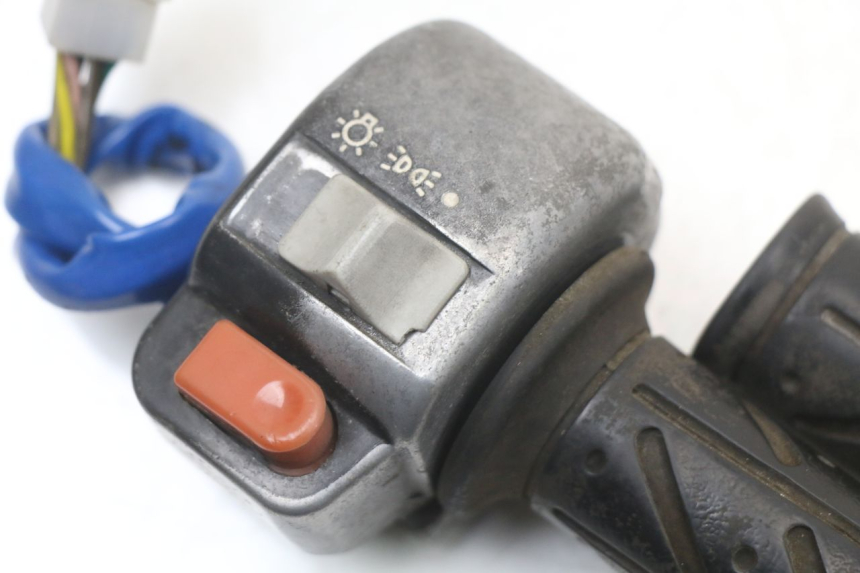 photo de RIGHT HANDLEBAR SWITCH KYMCO AGILITY 4T 50 (2005 - 2018) - Component detail
