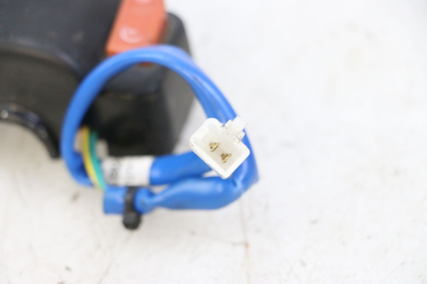 photo de RIGHT HANDLEBAR SWITCH KYMCO AGILITY 4T 50 (2018 - 2022) - Alternative perspective