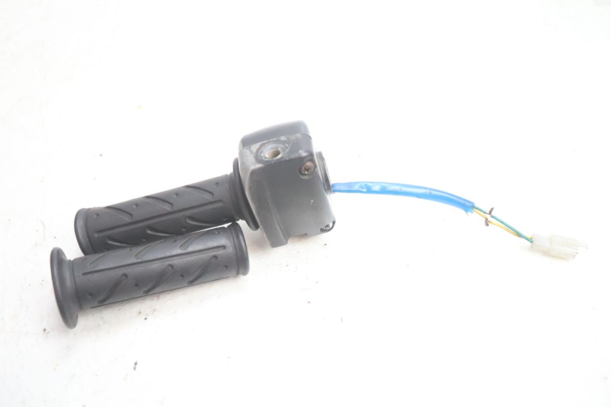 photo de RIGHT HANDLEBAR SWITCH KYMCO AGILITY 4T 50 (2018 - 2022) - Product overview