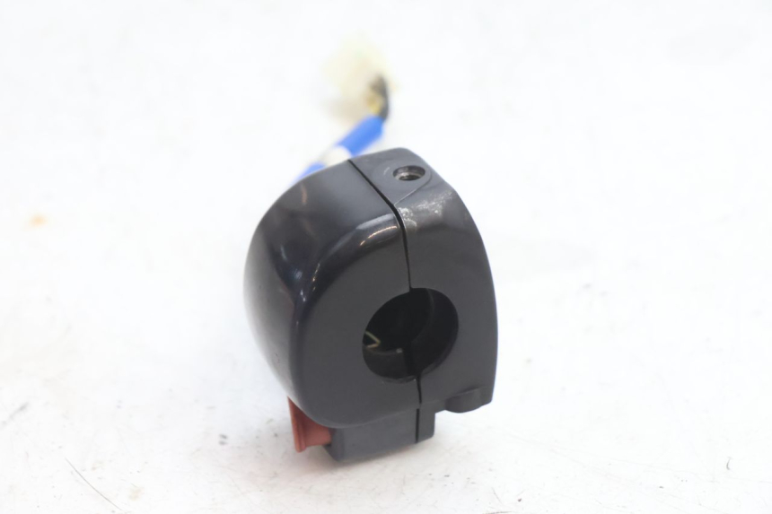 photo de RIGHT SWITCH KYMCO AGILITY CITY 16P 125 (2015 - 2024) - Zoom on usage condition