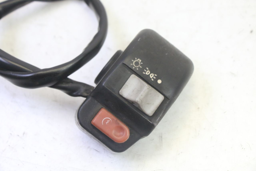 photo de RIGHT HANDLEBAR SWITCH KYMCO AGILITY NAKED RENOUVO 2T 50 (2011 - 2018) - Component detail