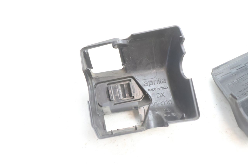 photo de RIGHT SWITCH APRILIA ATLANTIC S 125 (2010 - 2013) - Product overview