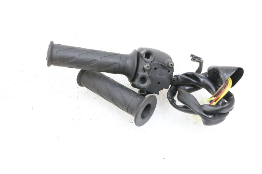 photo de RIGHT SWITCH MAG POWER BOMBERS 4T 50 (2016 - 2026) - Zoom on usage condition