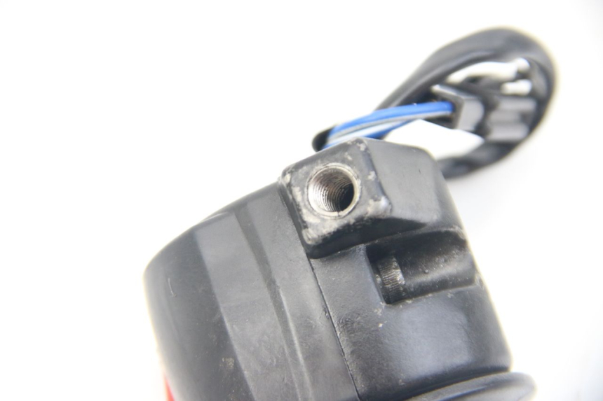 photo de RIGHT SWITCH MBK BOOSTER NEXT GENERATION 50 (2004 - 2007) - Zoom on usage condition