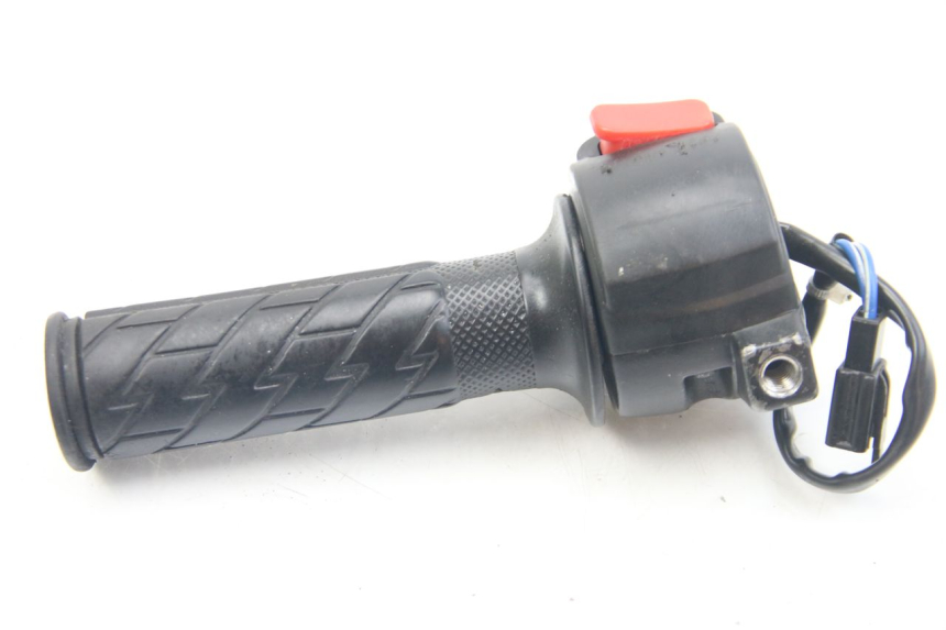 photo de RIGHT SWITCH MBK BOOSTER NEXT GENERATION 50 (2004 - 2007) - Alternative perspective