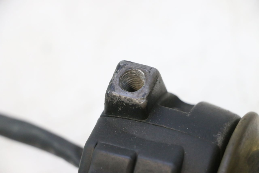 photo de RIGHT SWITCH MBK BOOSTER ROCKET 50 (1995 - 1998) - Fixing points details